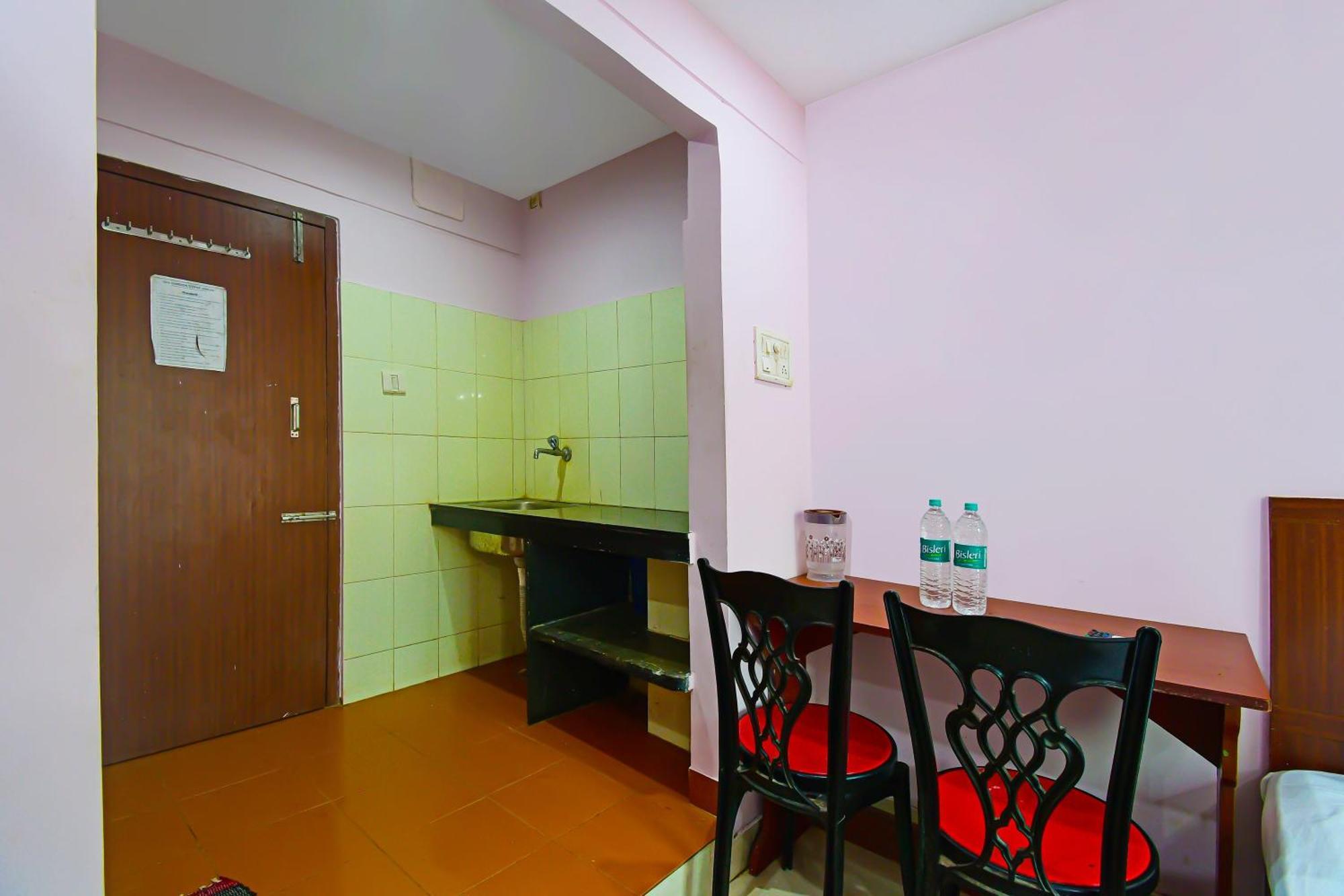 Oyo Flagship Hotel Sea Garden Puri Exterior photo