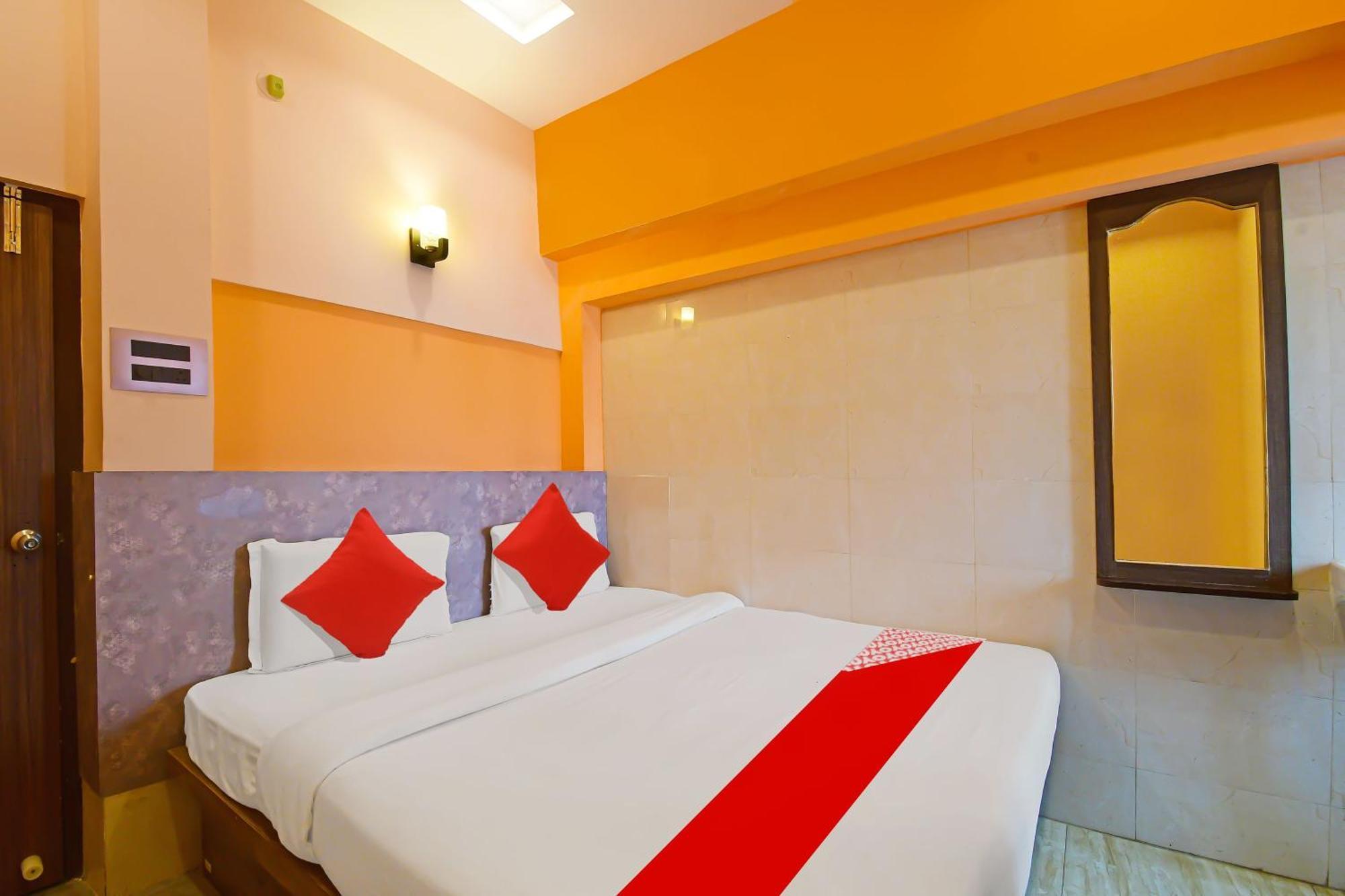 Oyo Flagship Hotel Sea Garden Puri Exterior photo