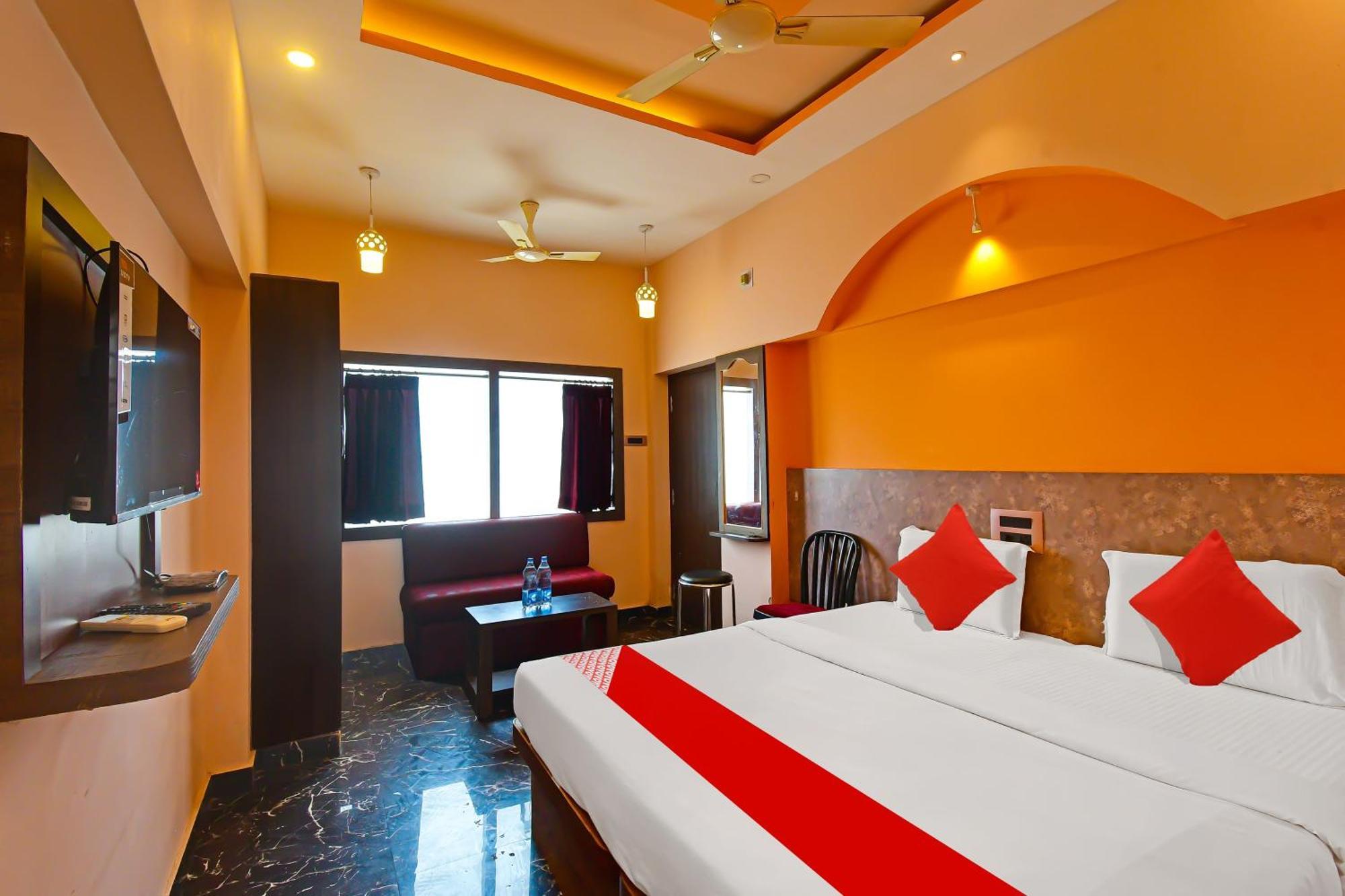 Oyo Flagship Hotel Sea Garden Puri Exterior photo